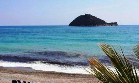 Residenza D'Aste Διαμέρισμα Αλμπένγκα Εξωτερικό φωτογραφία